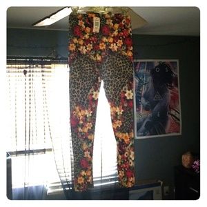 Torrid leopard floral leggings
